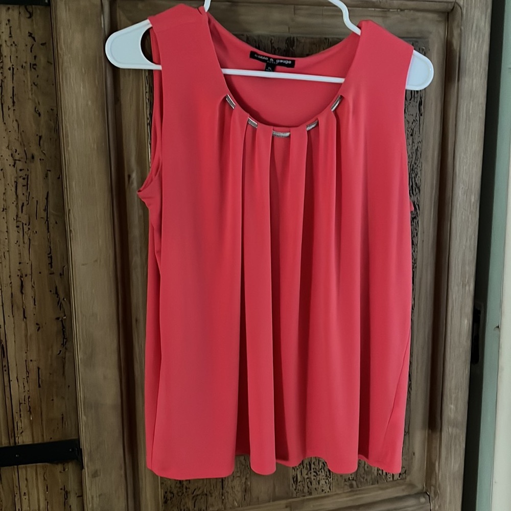 Cable & Gauge sleeveless high neck top size large